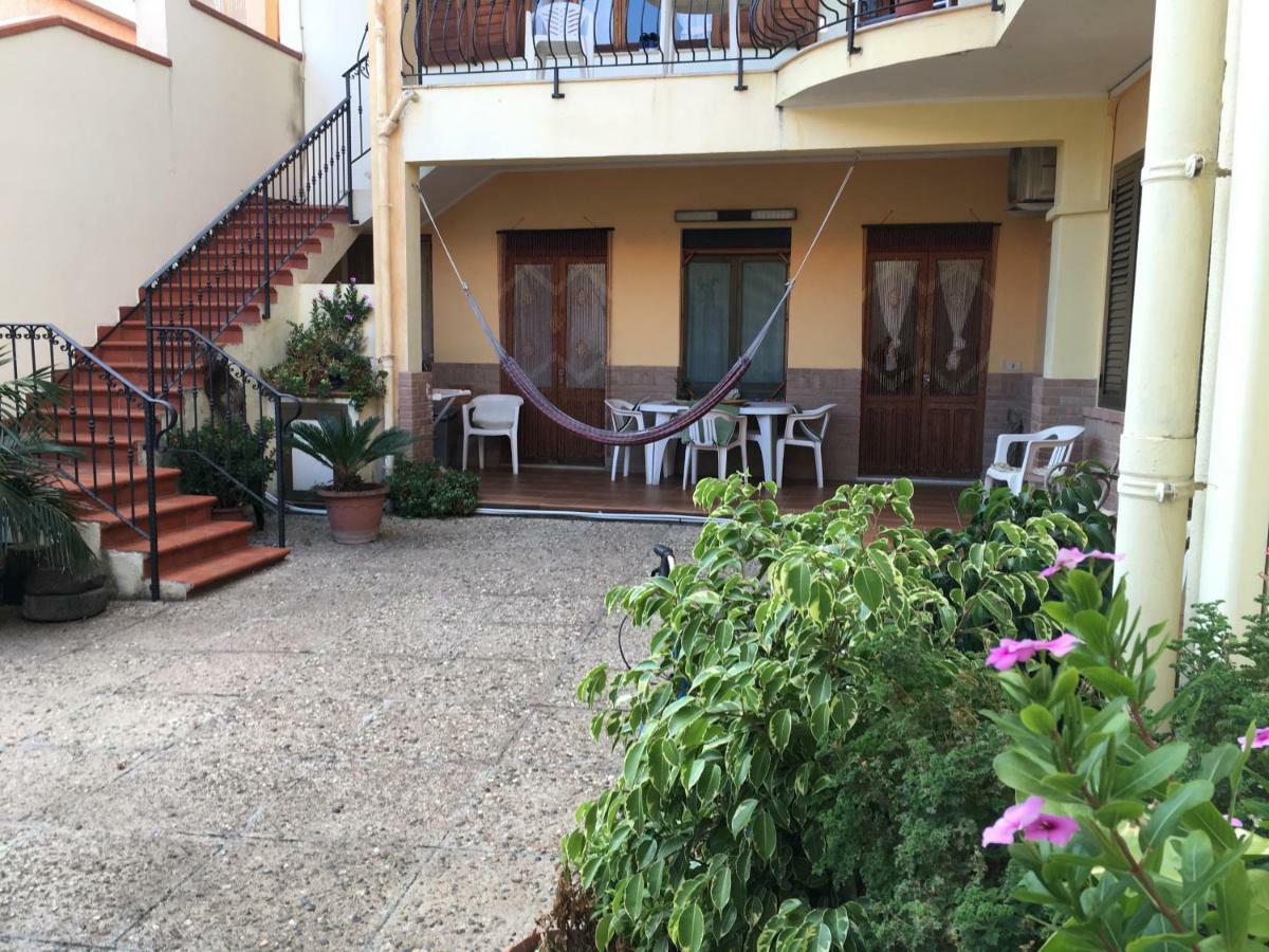 Anna Apartment Villaputzu Exterior photo